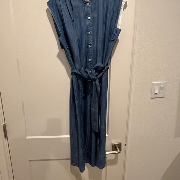 Banana Republic Chambray Dress Size SMALL LIKE NEW - Picture 2 of 11
